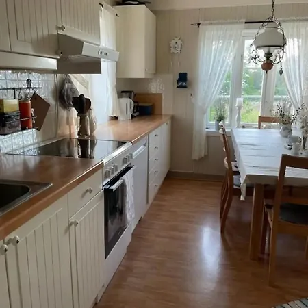 House, Lofoten Semesterbostad Fredvang